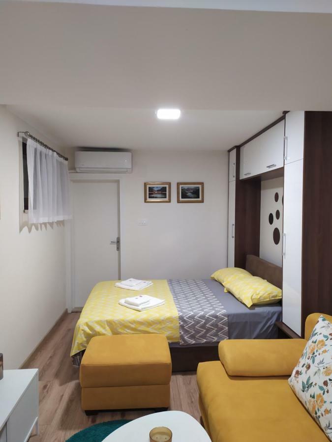 T-a Apartment *